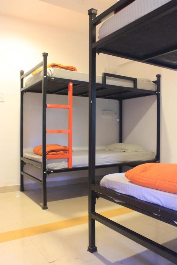 The Social Space Hostel Mumbai Exterior photo